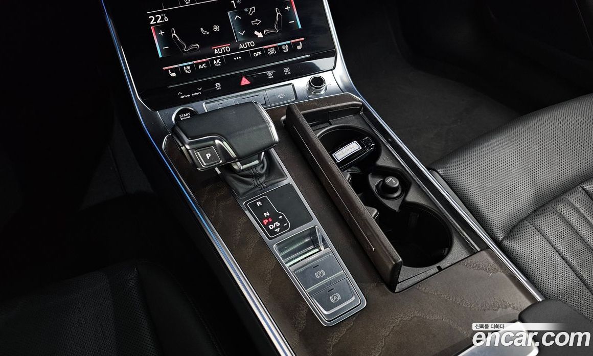 Audi A6 (C8) фото 9