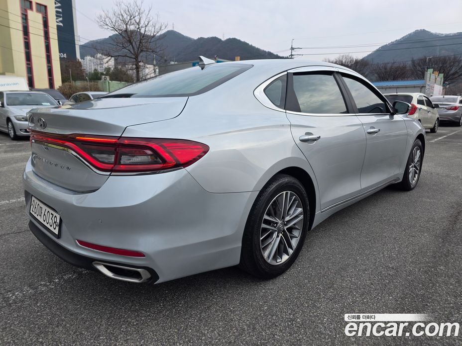 Hyundai Grandeur (IG) 6th Gen фото 2