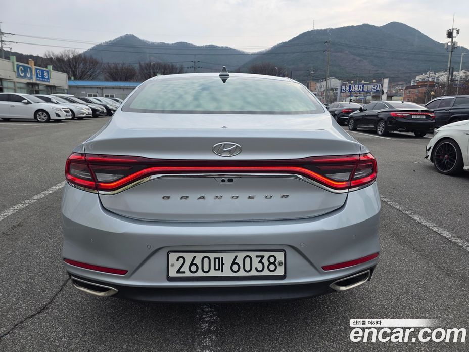 Hyundai Grandeur (IG) 6th Gen фото 4