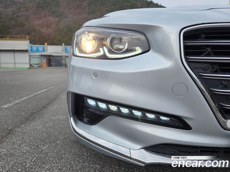 Hyundai Grandeur (IG) 6th Gen фото 17