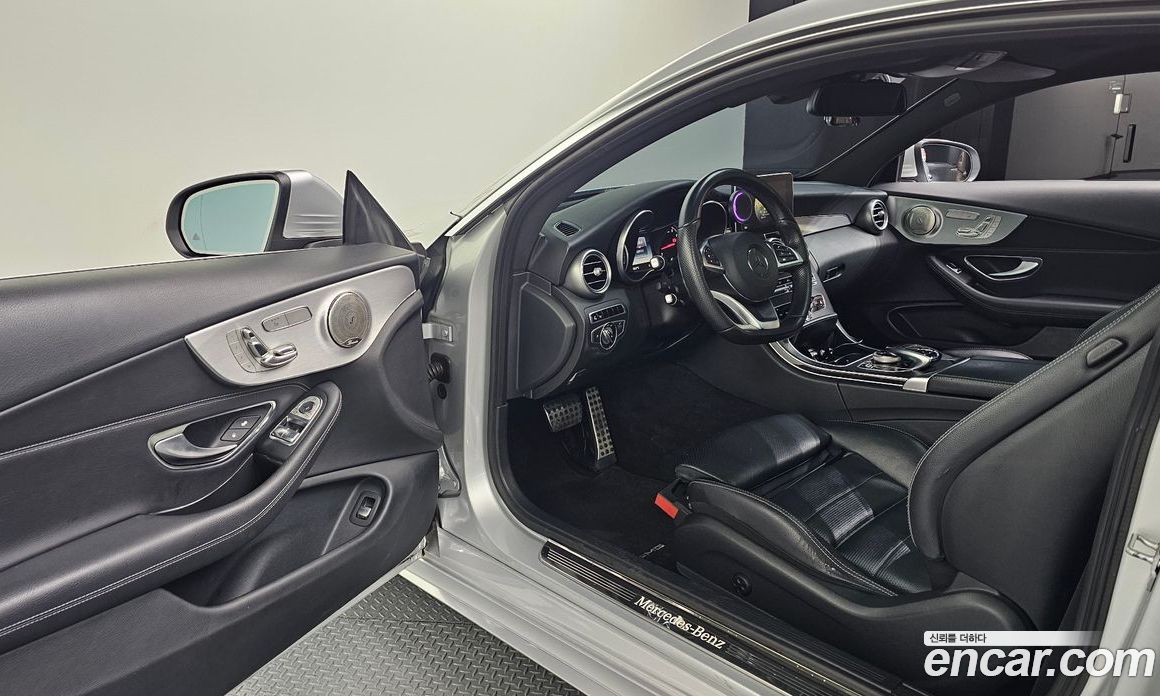 Mercedes-Benz C-Class W205 фото 10