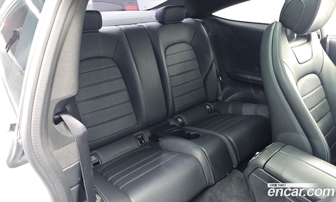 Mercedes-Benz C-Class W205 фото 12
