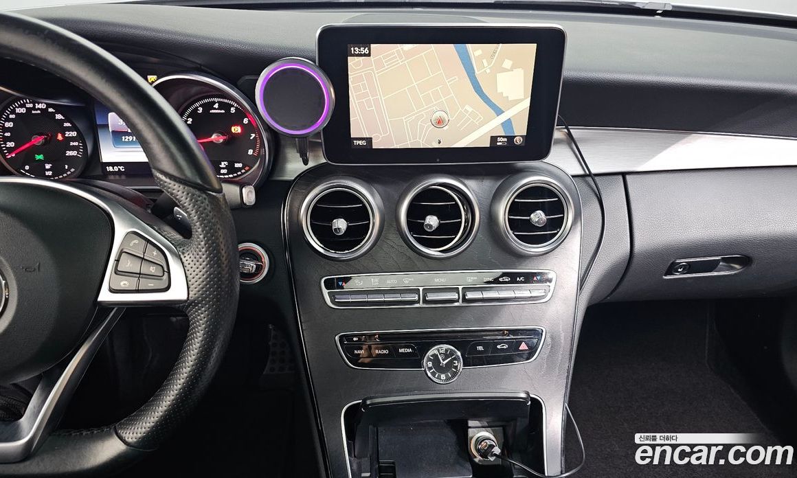Mercedes-Benz C-Class W205 фото 16