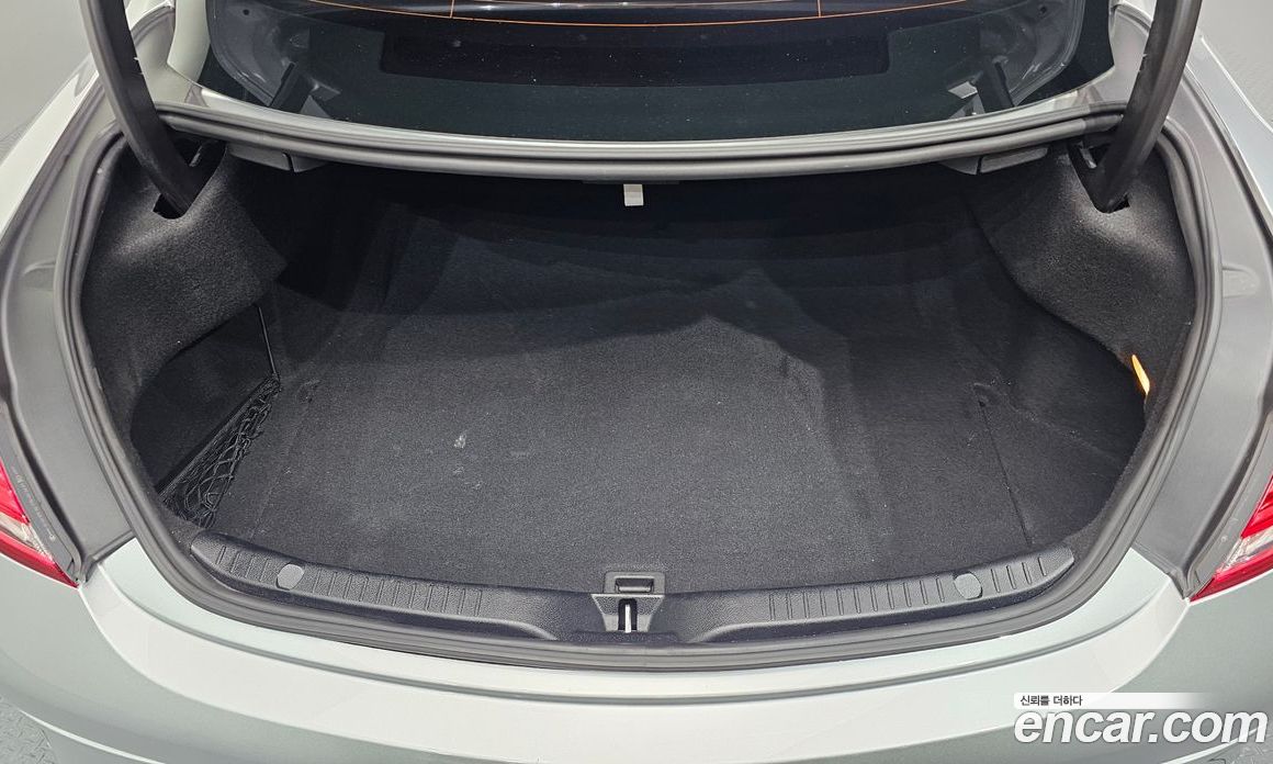 Mercedes-Benz C-Class W205 фото 20