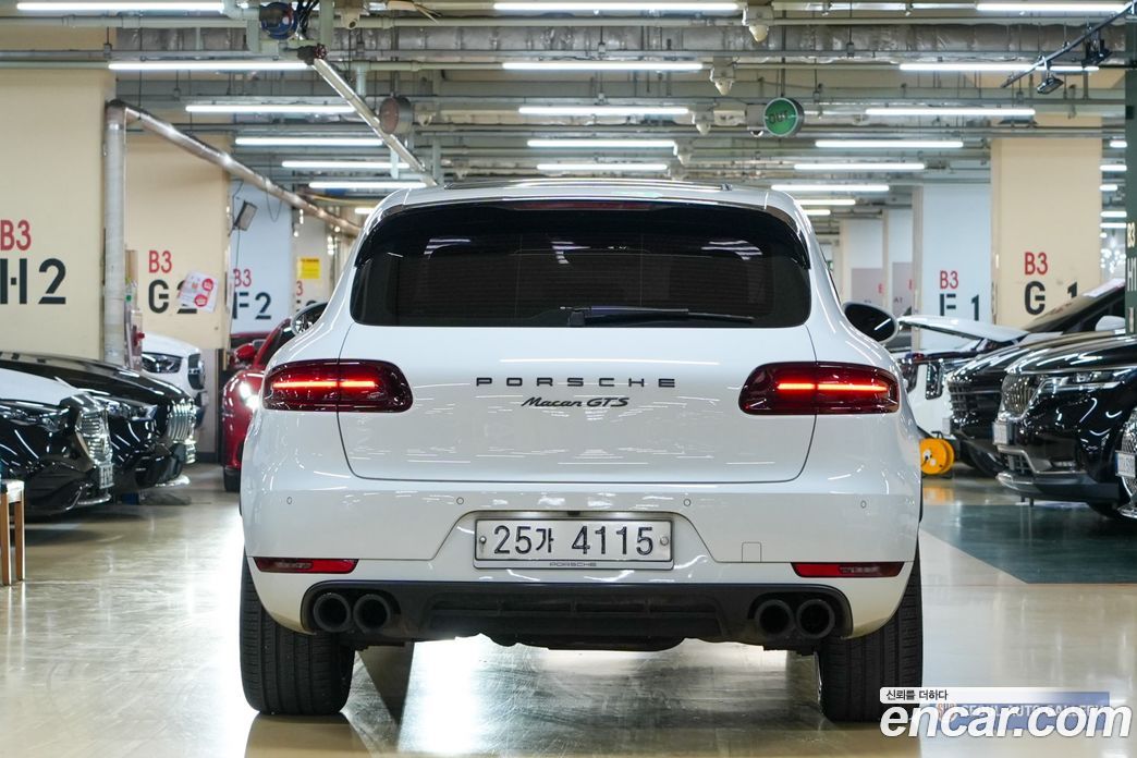 Porsche Macan фото 4