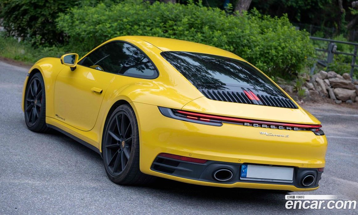 Porsche 911 (992) фото 2