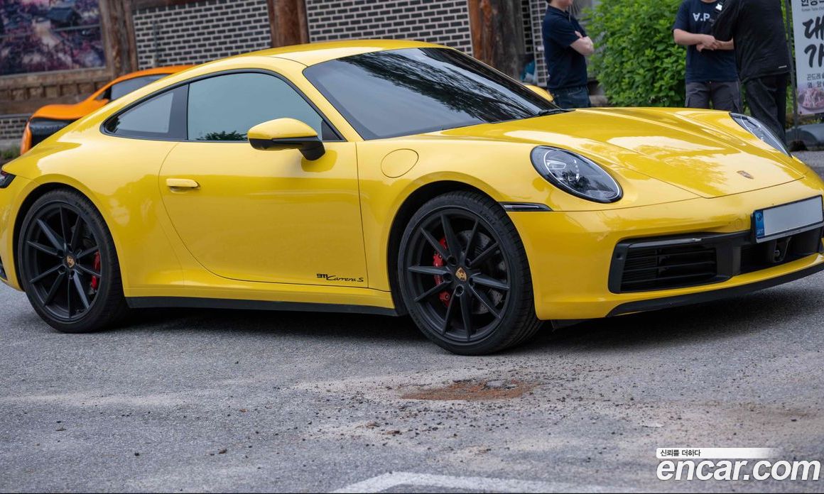 Porsche 911 (992) фото 3