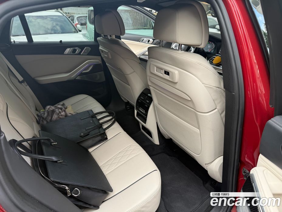 BMW X6 (G06) фото 11