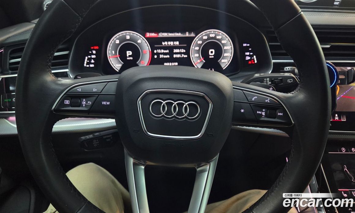 Audi Q8 (4M) фото 18