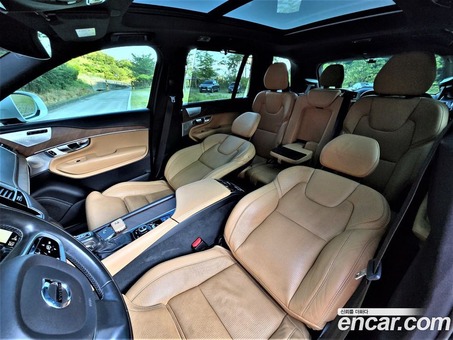 Volvo XC90 2nd Gen фото 11