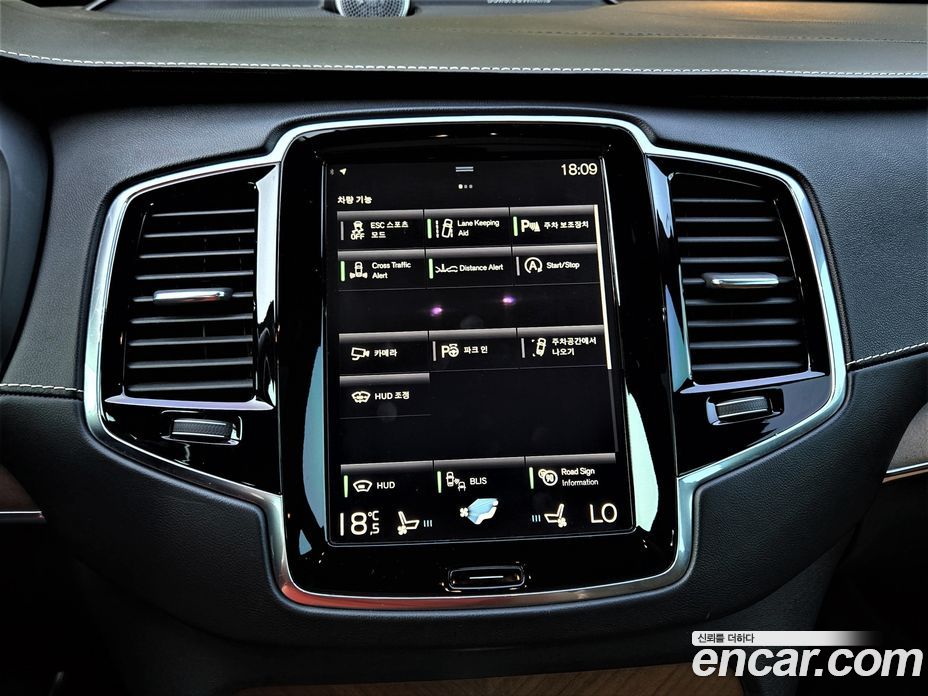 Volvo XC90 2nd Gen фото 16