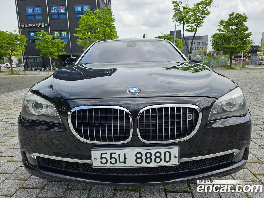 BMW 7-Series (F01)