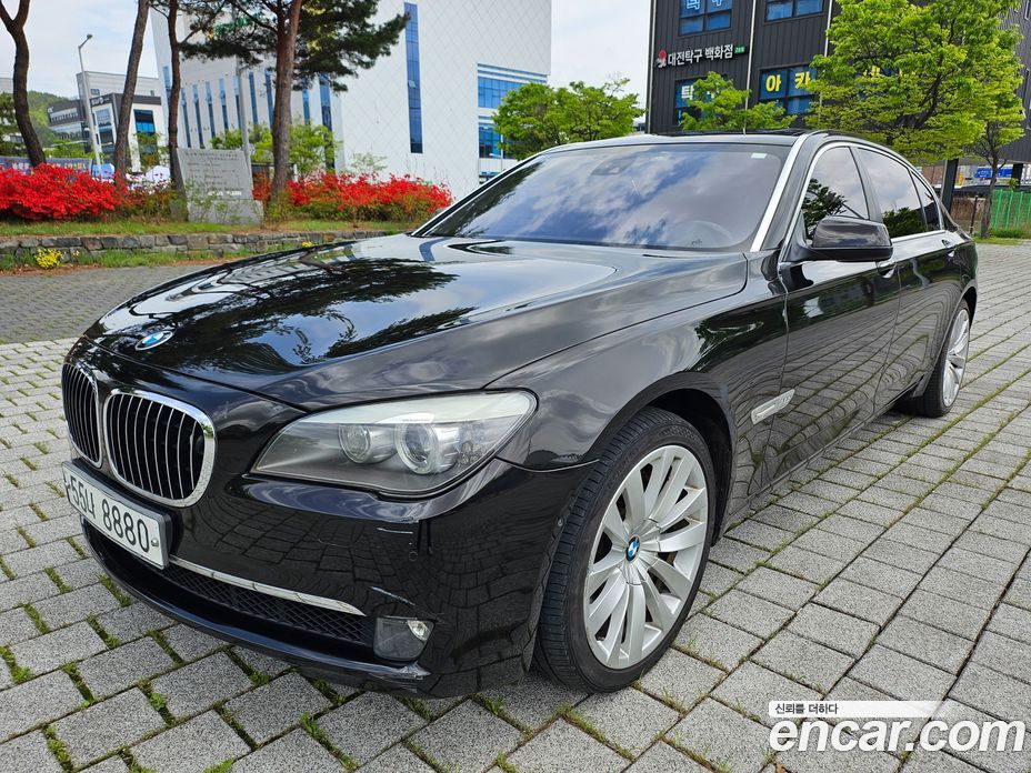 BMW 7-Series (F01) фото 2