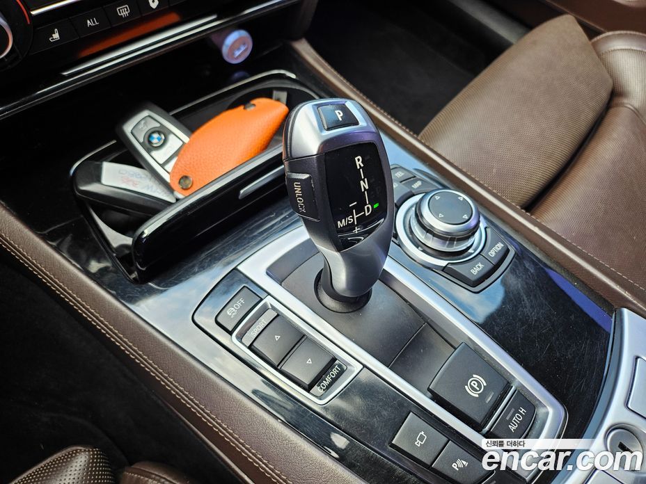 BMW 7-Series (F01) фото 19