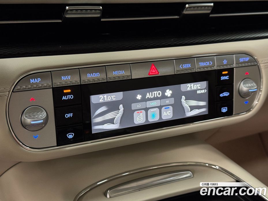 Genesis G90 (RS4) фото 16