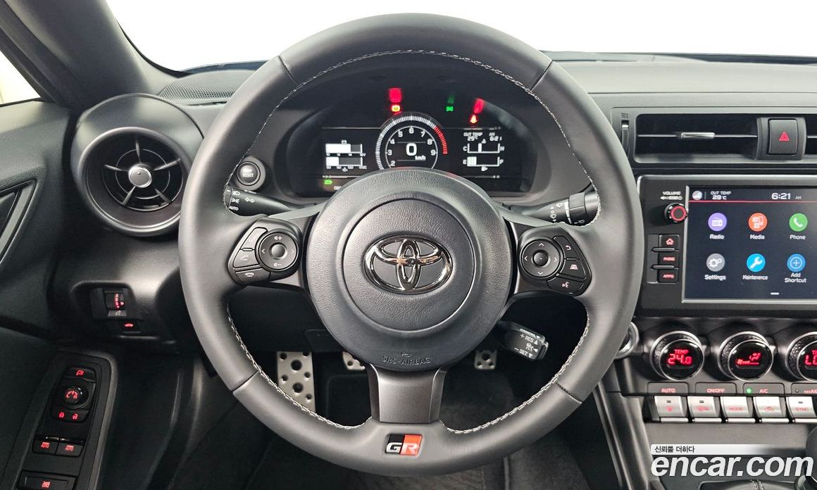 Toyota GR86 фото 13