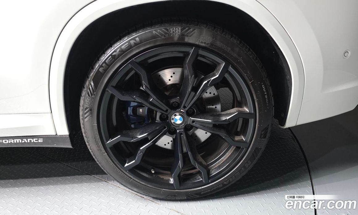 BMW X3M (G01) фото 21