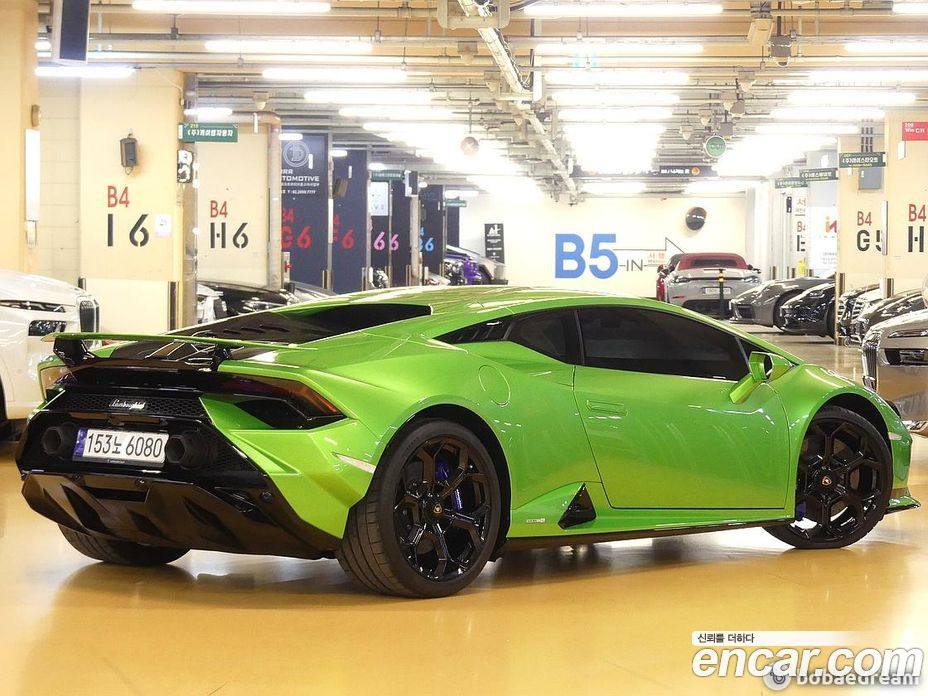 Lamborghini Huracan фото 3