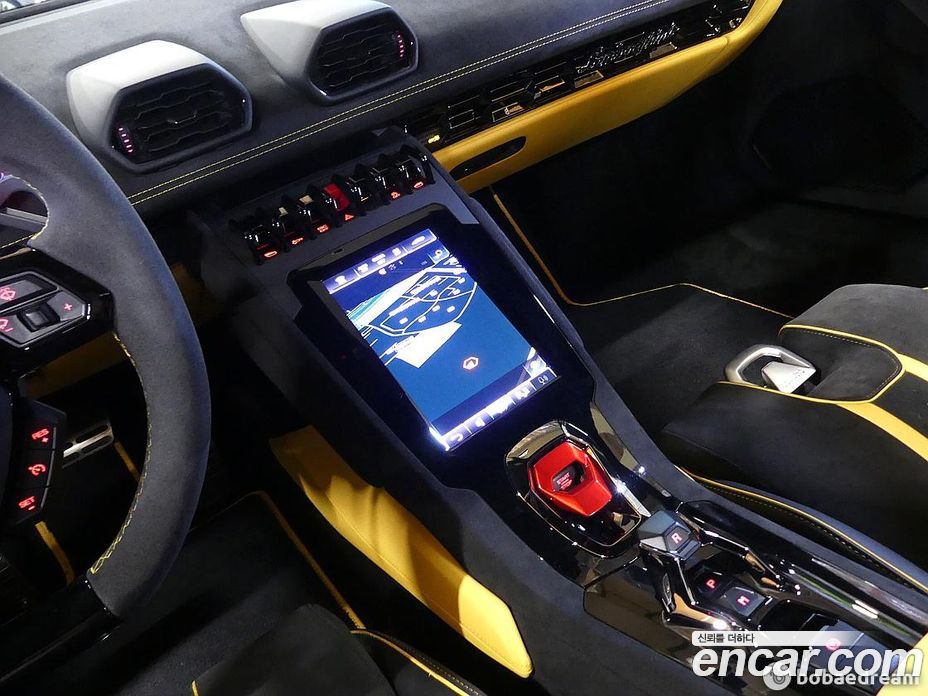 Lamborghini Huracan фото 10