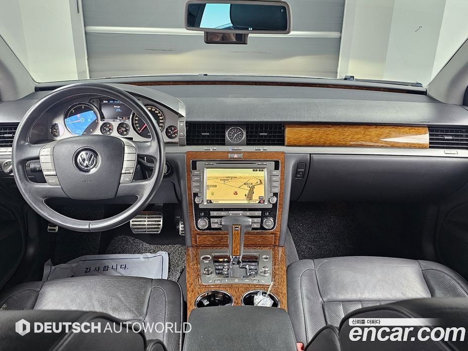 Volkswagen Phaeton фото 7