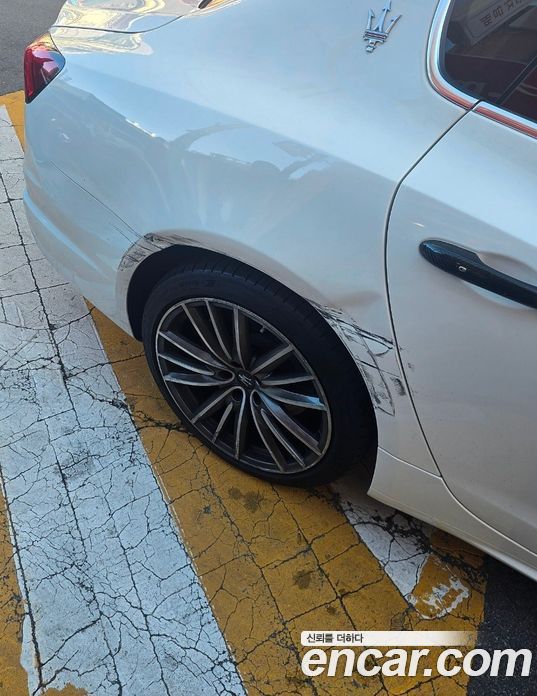 Maserati Quattroporte фото 14