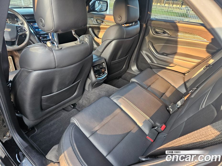 Cadillac CTS 3rd Gen фото 7