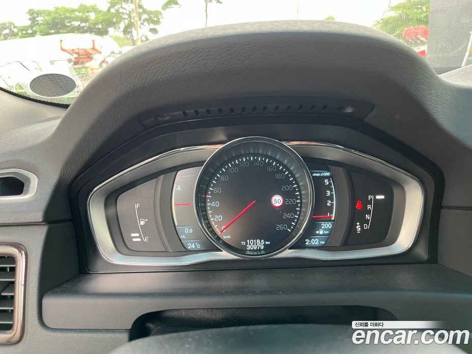 Volvo XC70 фото 8