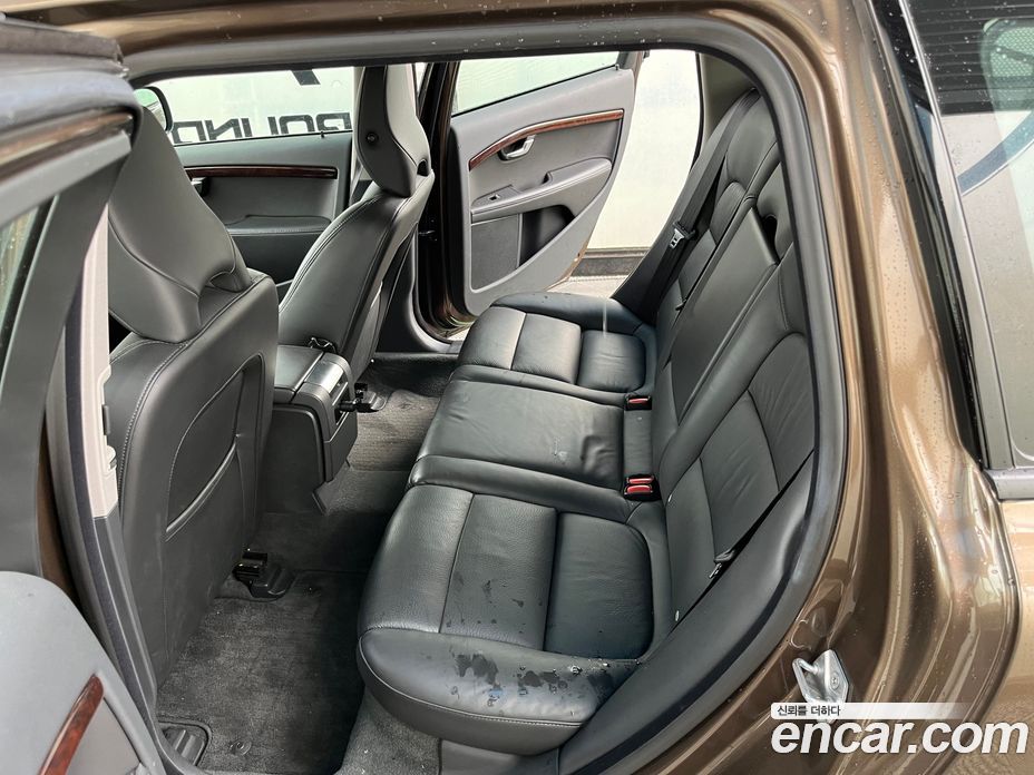 Volvo XC70 фото 10