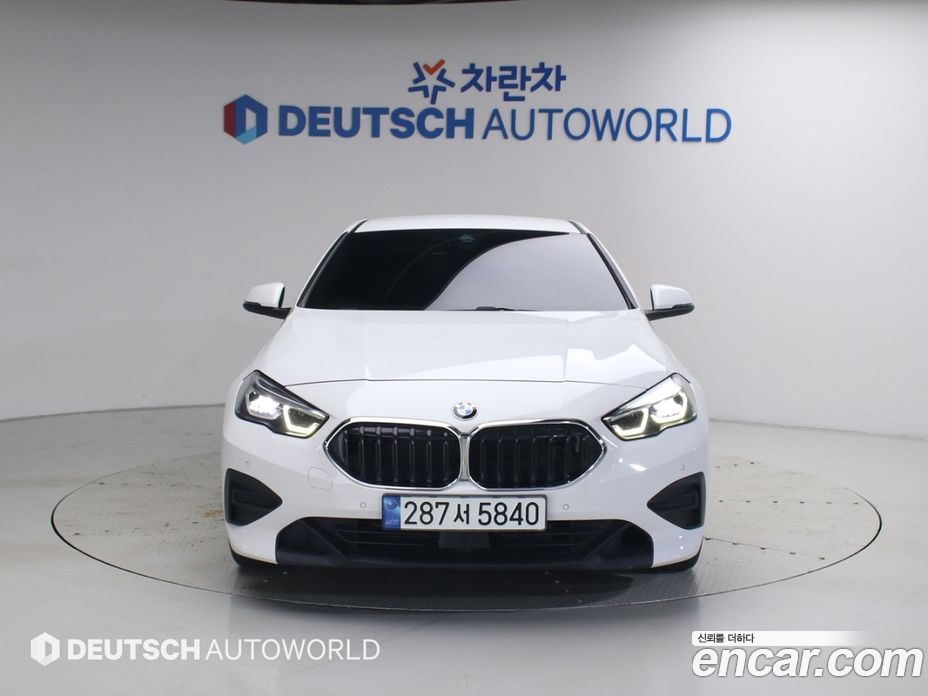 BMW 2-Series (F44) фото 3
