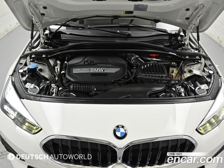 BMW 2-Series (F44) фото 6