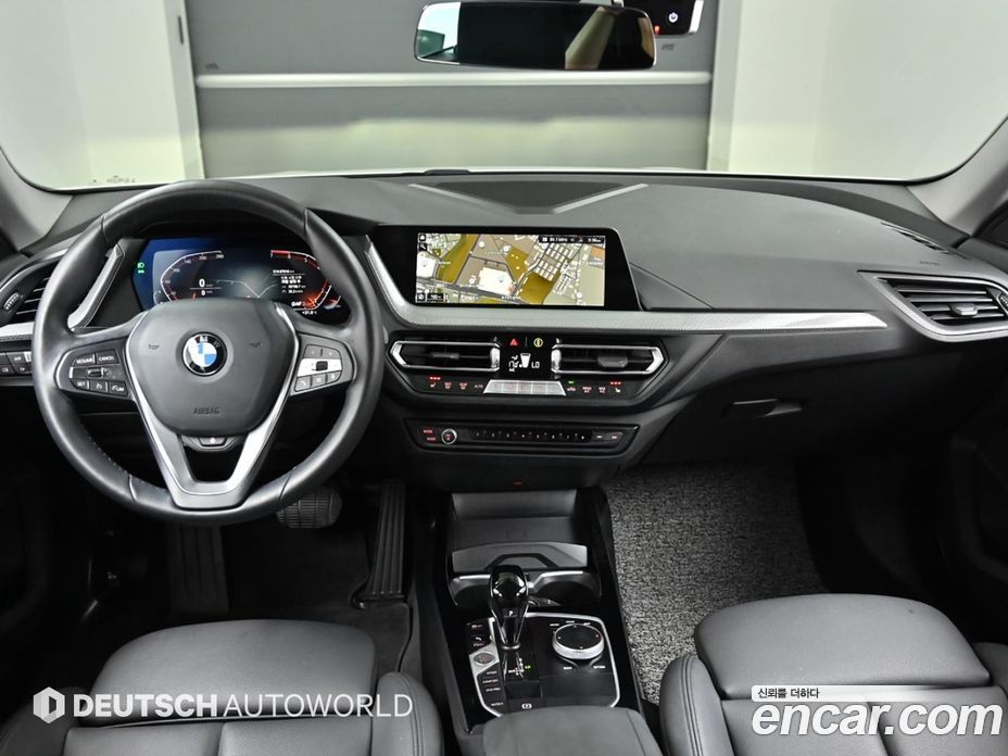 BMW 2-Series (F44) фото 7