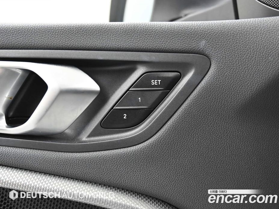 BMW 2-Series (F44) фото 16