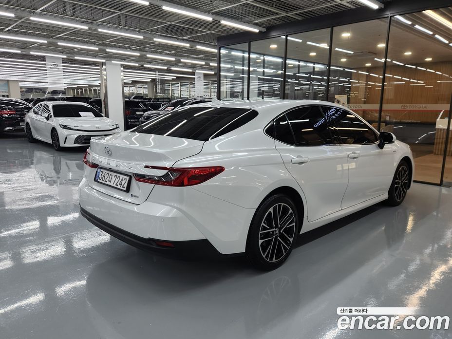 Toyota Camry (XV80) фото 2