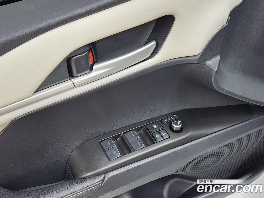 Toyota Camry (XV80) фото 11