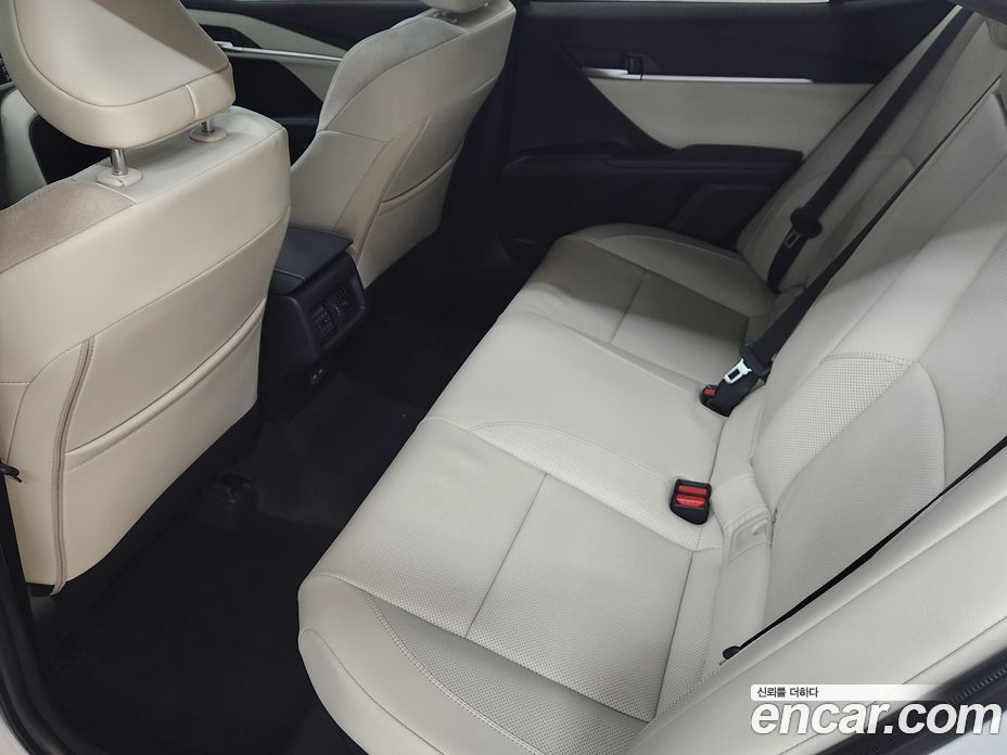 Toyota Camry (XV80) фото 13