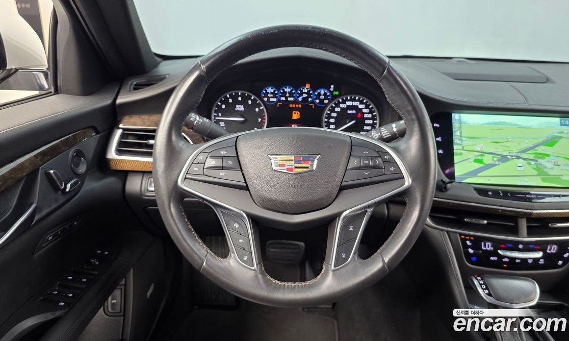 Cadillac CT6 фото 13