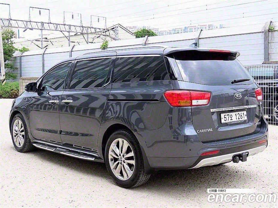 Kia Carnival 3rd Gen фото 3