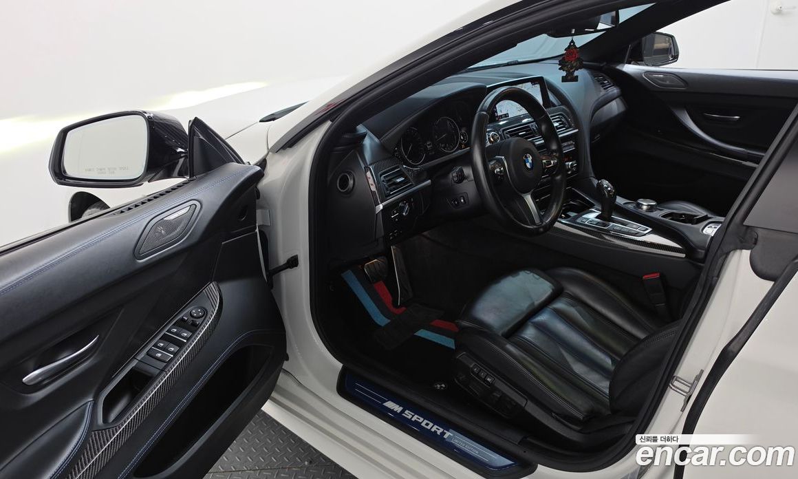 BMW 6-Series (F12) фото 10