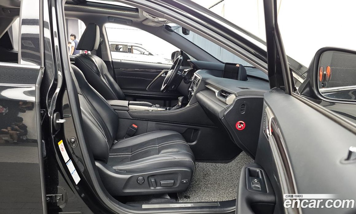 Lexus RX450h 4th Gen фото 11