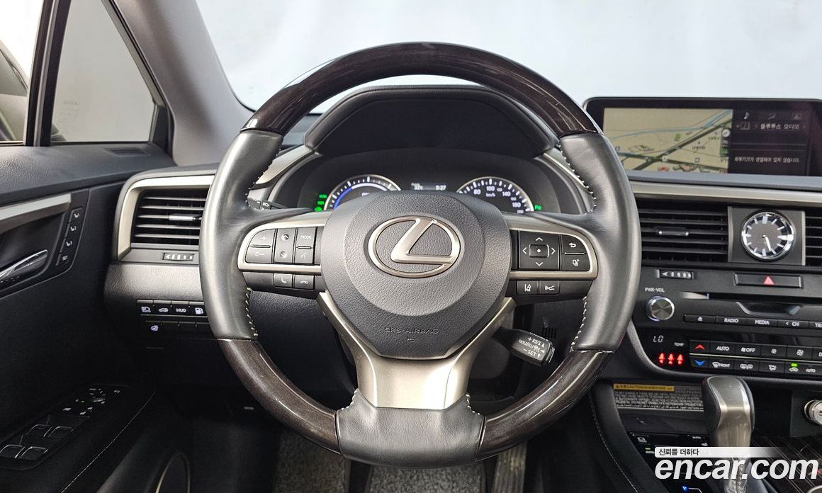 Lexus RX450h 4th Gen фото 13