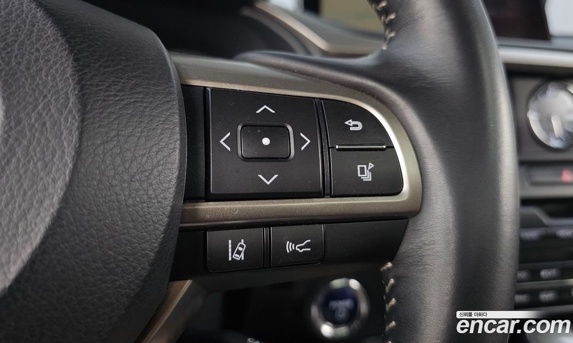 Lexus RX450h 4th Gen фото 28