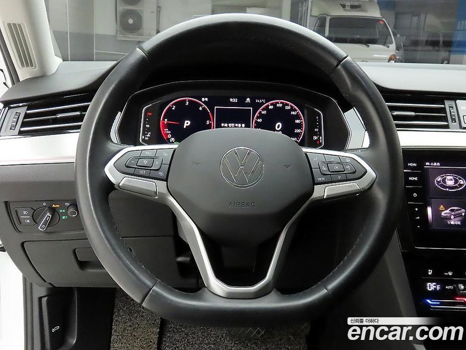 Volkswagen Passat GT (B8) фото 6