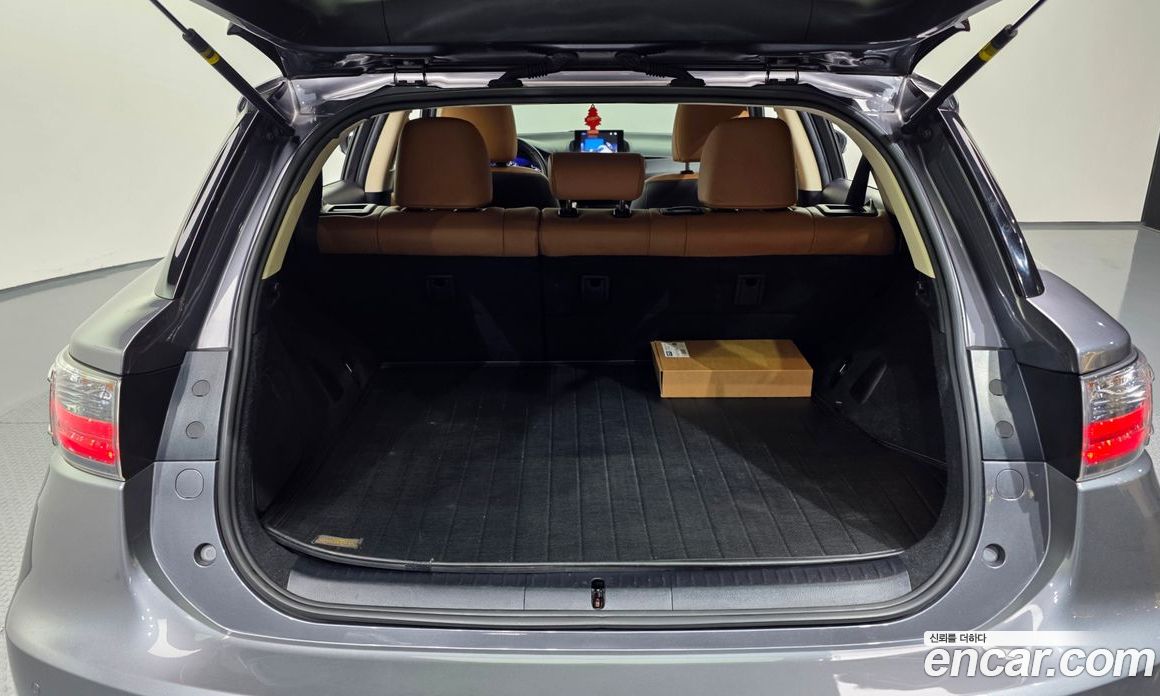 Lexus CT200h фото 20