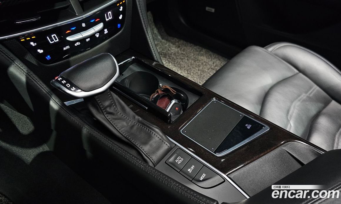 Cadillac CT6 фото 9