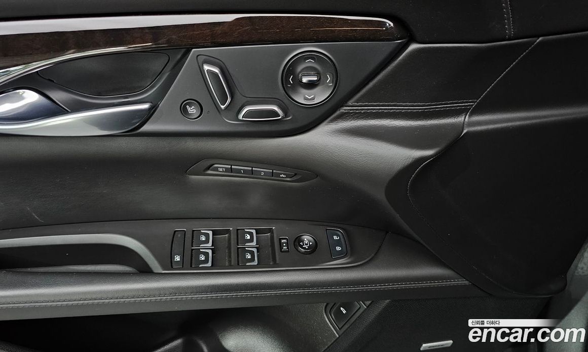 Cadillac CT6 фото 17