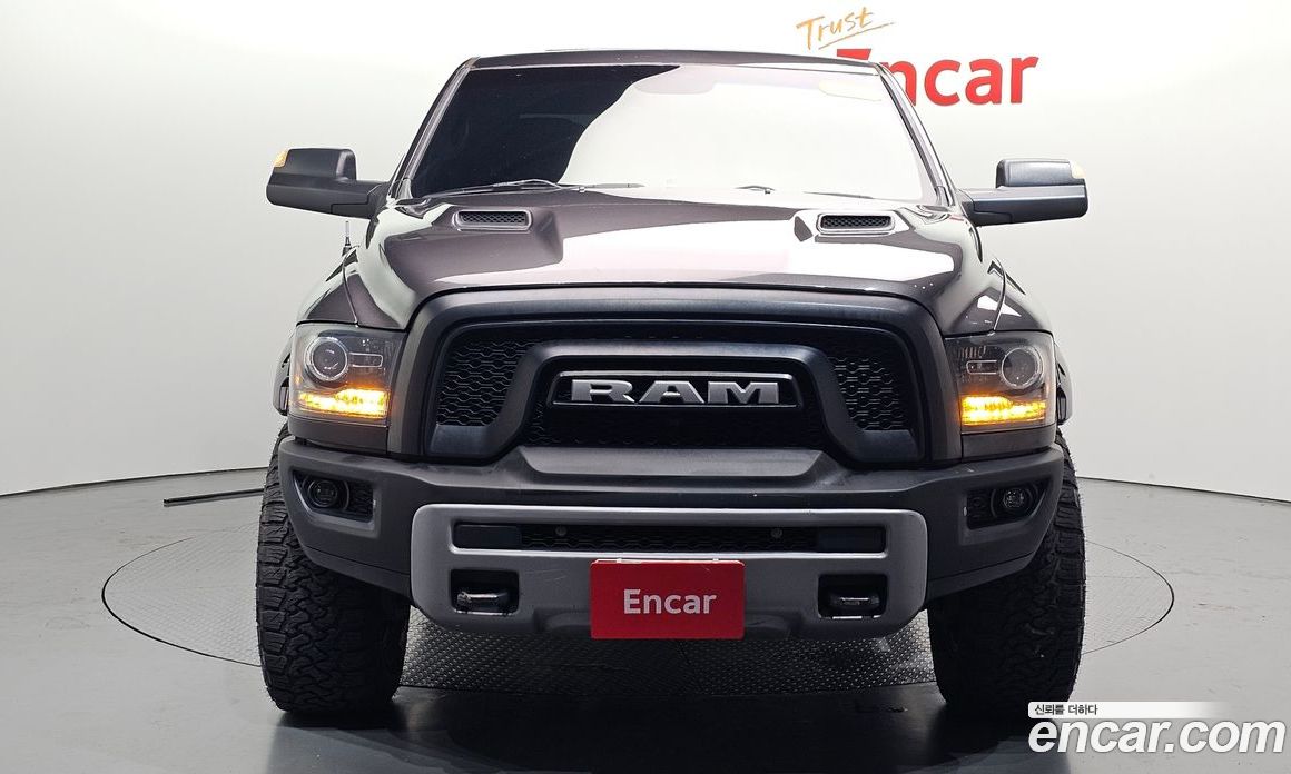 Dodge Ram Pickup фото 3