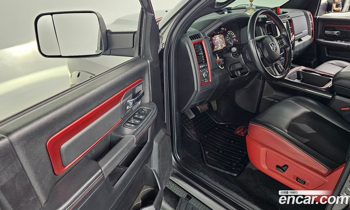 Dodge Ram Pickup фото 10