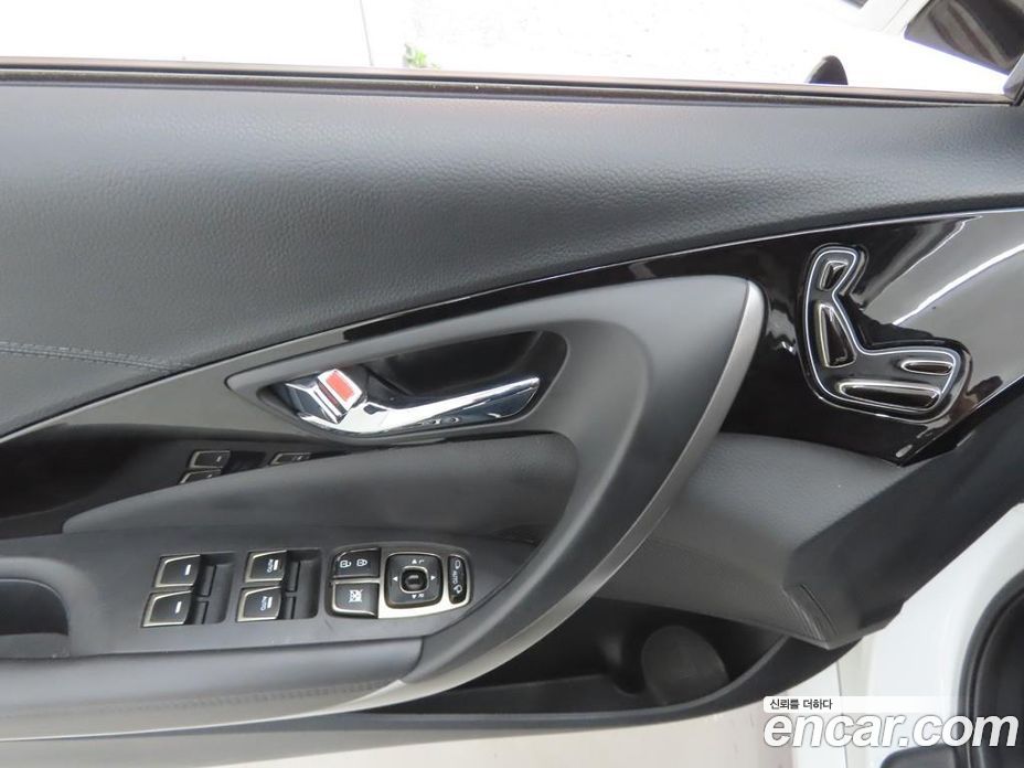 Hyundai Grandeur (HG) фото 11