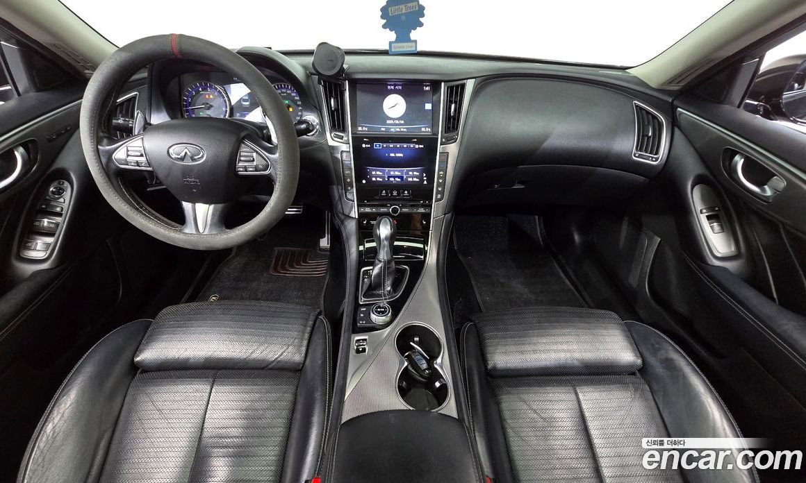 Infiniti Q50 фото 7