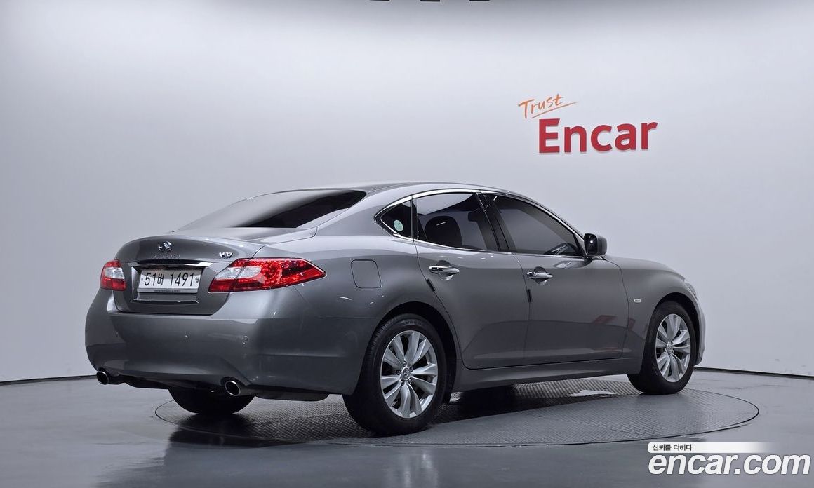 Infiniti M37 фото 2